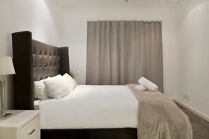 Apartment, 2 Bedrooms | 2 bedrooms, iron/ironing board, free cribs/infant beds, free WiFi
