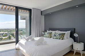 Apartment | 1 bedroom, iron/ironing board, free cots/infant beds, free WiFi - The Winchester 807 (Cape Town)