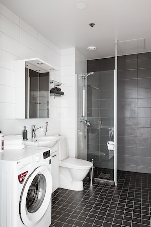 Bathroom - SleepWell Apartments East (Helsinki)
