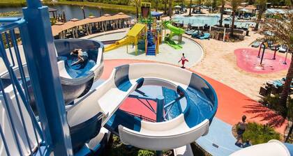 3BR Home Near Legoland & Disney | Pool, Game Room, Balmoral Resort Amenities | Pet-Friendly