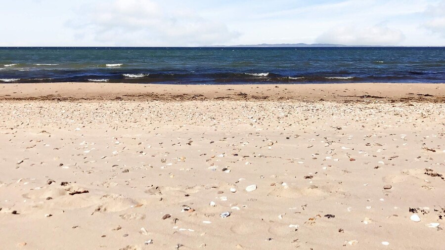 Splendid Holiday Home in Dronningmolle near Beach