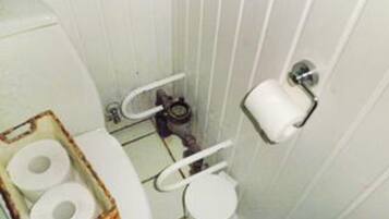 House | Bathroom
