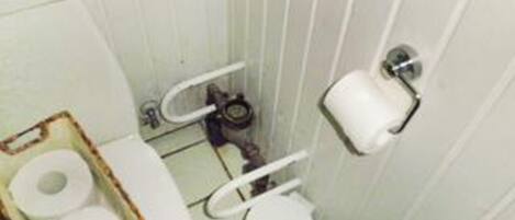 House | Bathroom