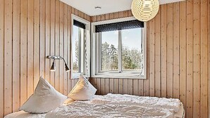 3 makuuhuonetta, vauvansängyt