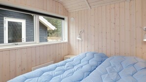 House | 6 bedrooms - 12 Person Holiday Home in Blavand (Blavand)