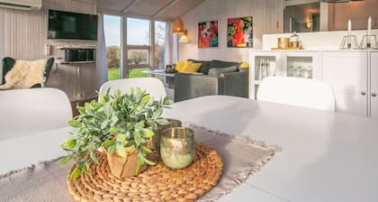 10 Person Holiday Home in Humble-by Traum