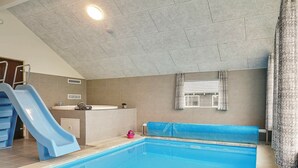 Pool - Stunning Holiday Home in Hovedstaden With Swimming Pool (Vejby)