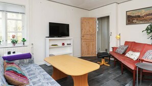 Living room - Stylish Holiday Home in Rødby With Fenced Garden (Rodby)