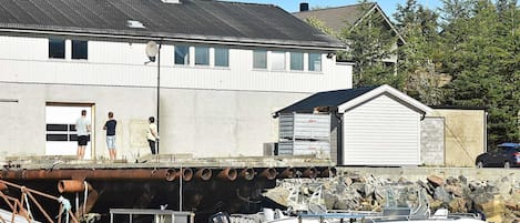 House | Miscellaneous