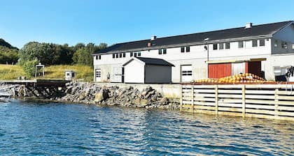 8 Person Holiday Home in Oksvoll