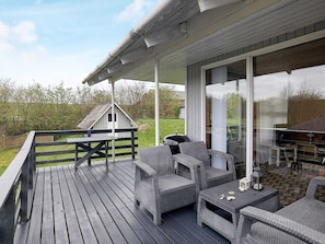 Outdoor dining - 5 Person Holiday Home in Roslev (Roslev)