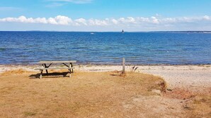 House | Beach - 5 Person Holiday Home in Roslev (Roslev)