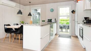 House | Private kitchen | Highchair