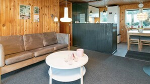 DVD player - Modern Holiday Home in Sæby With Terrace (Sæby)