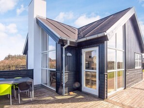 House | Exterior - Luxury Retreat Near Beach - By Traum Ferienwohnungen (Lokken)