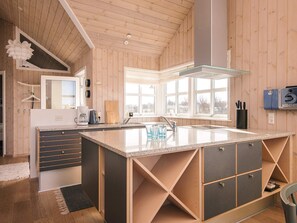 Interior - Luxury Retreat Near Beach - By Traum Ferienwohnungen (Lokken)