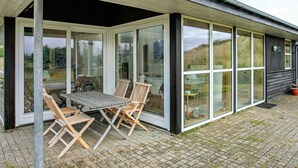 Unclassified image, 4 of 27, button - 6 Person Holiday Home in Ringkobing (Ringkobing)