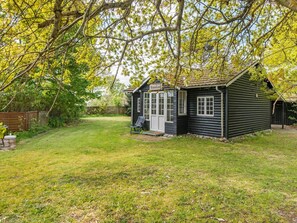 Exterior - Modern Holiday Home in Jutland Near Lake (Sjølund)
