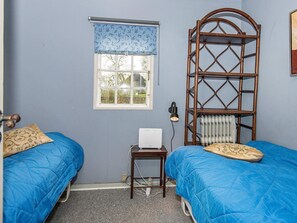 2 bedrooms, cots/infant beds - Modern Holiday Home in Jutland Near Lake (Sjølund)