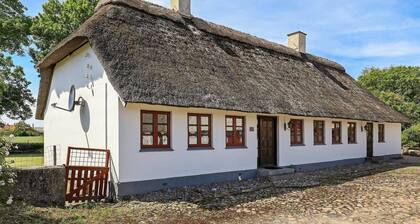 Peaceful Holiday Home in Humble on Natural Ploh