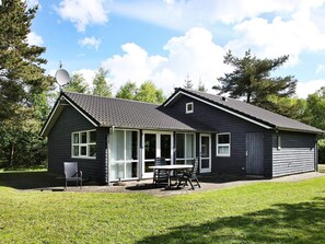 Exterior - 4 Star Holiday Home in Albaek (Aalbaek)