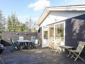 Exterior - Peaceful Holiday Home in Storvorde near Sea (Hals)