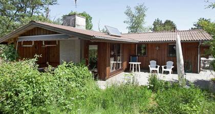 Vintage Holiday Home in Gørlev With a Fireplace
