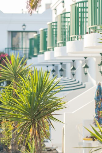 Wonderful apartment with a spectacular pool 5 minutes from the beach.