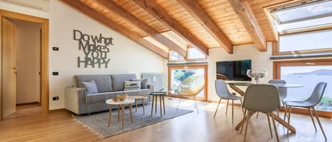 Apartment, 2 Schlafzimmer | Wohnbereich