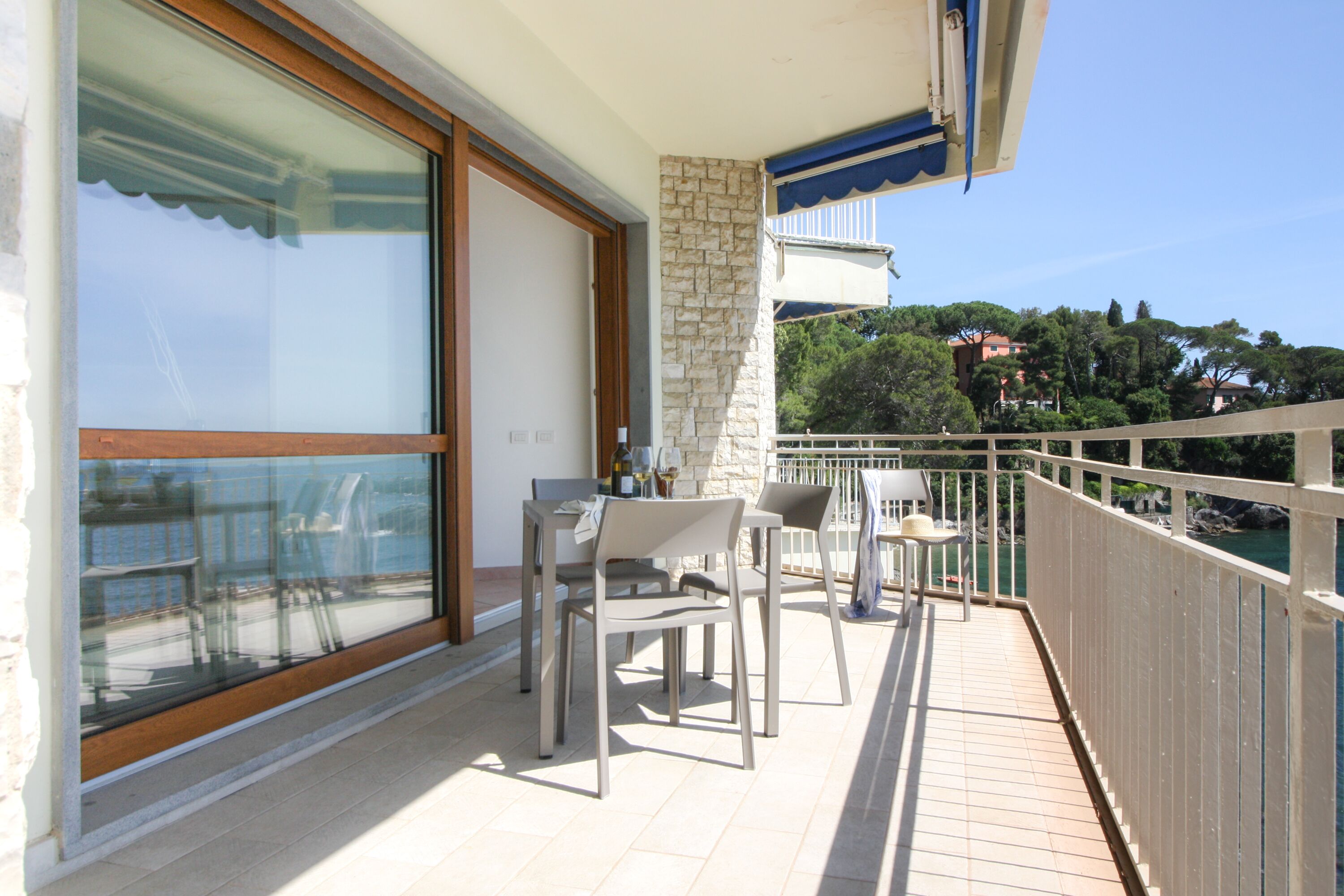 Sulla spiaggia di Toto e Tota