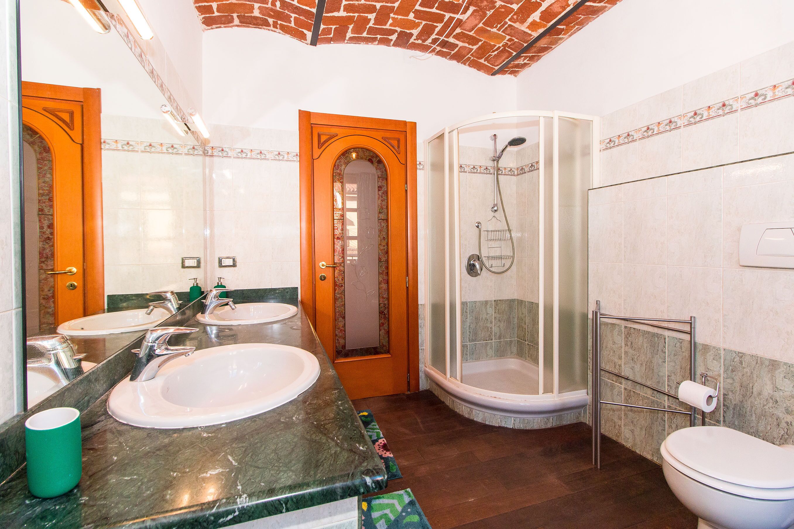 Colorful Statuto Square Design Apart