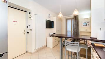 Studio | In-room dining