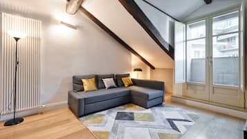 Apartment, 2 Bedrooms | Living area