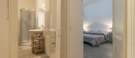 Departamento, 4 habitaciones | 4 habitaciones, escritorio, tabla de planchar con plancha y wifi gratis