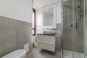 Apartment, 1 Schlafzimmer | Badezimmer