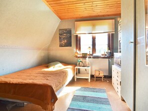 4 Schlafzimmer, individuell eingerichtet