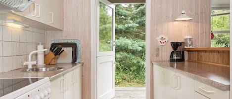 House | Private kitchen | Highchair