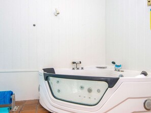 House | Spa treatment