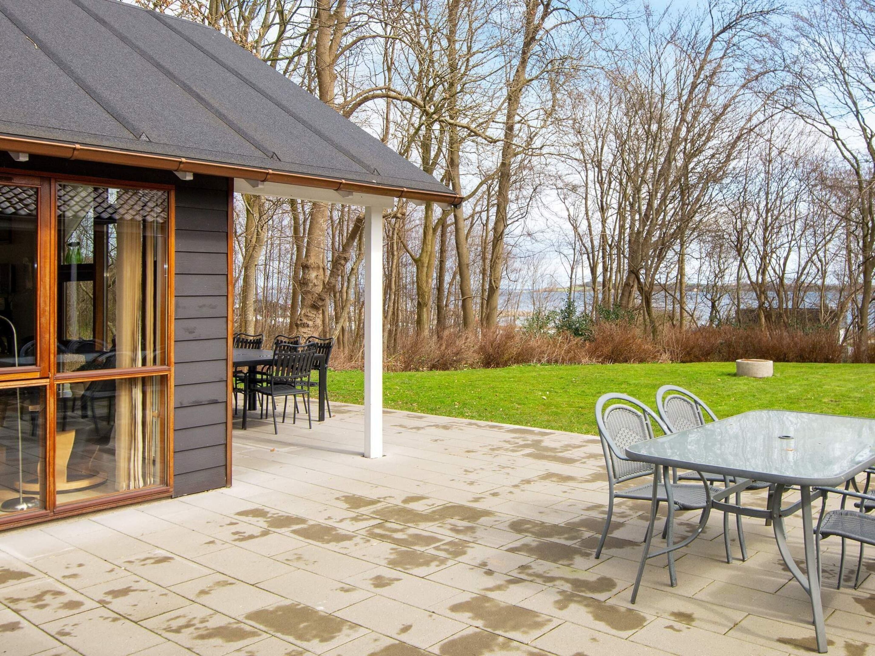 منزل | إطلالة على المياه