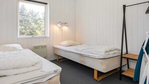 House | 6 bilik tidur 
