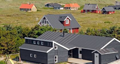 Spacious Cottage in Harboøre With Sauna