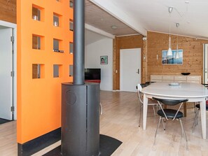 Ferienhaus | Eigene Küche | Kühlschrank, Mikrowelle, Herdplatte, Geschirrspüler