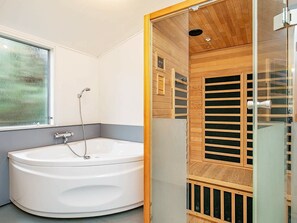 Exterior - Spacious Cottage in Harboøre With Sauna (Harboore)