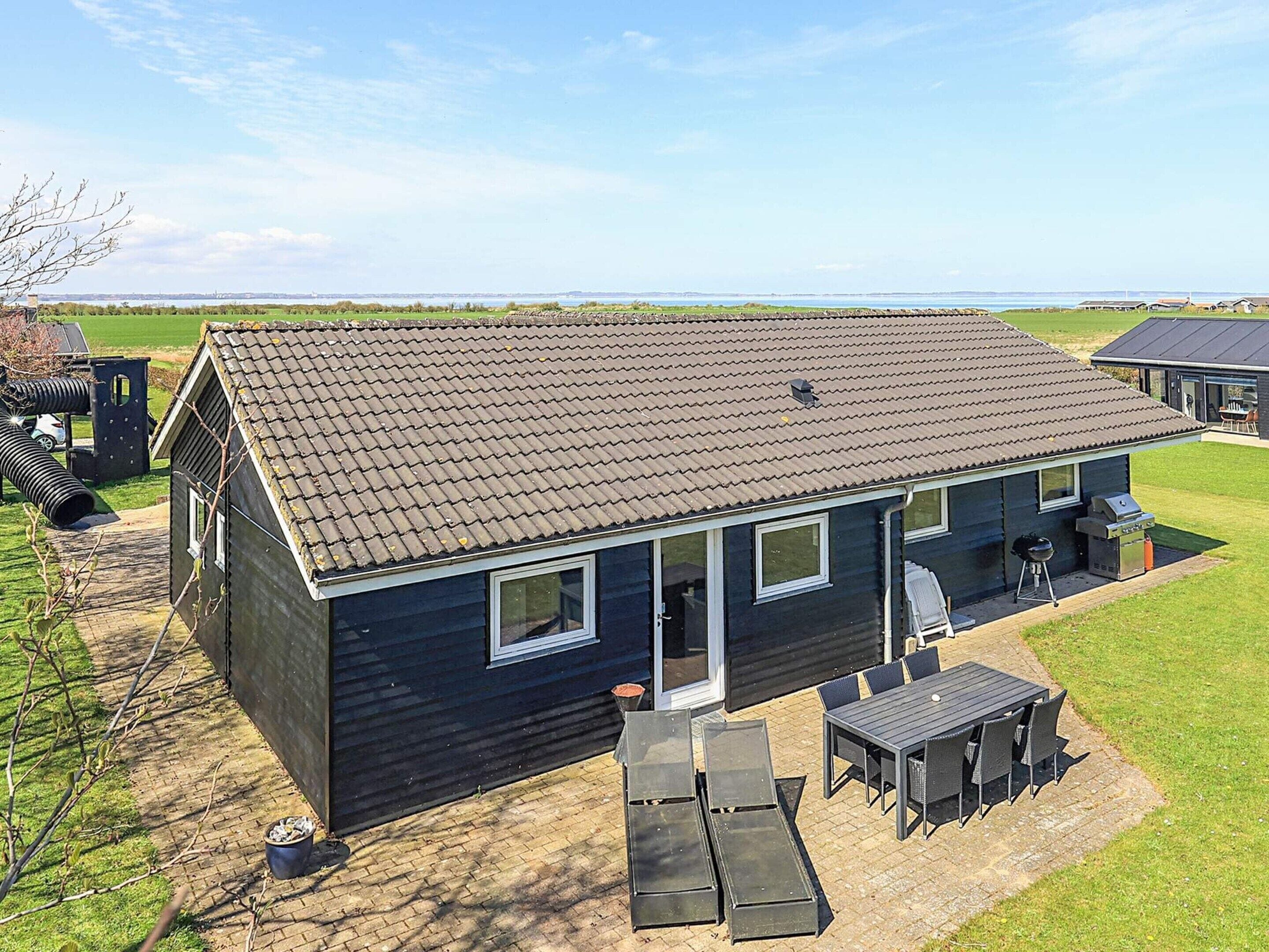 House | Water view