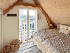 2 bedrooms, individually furnished