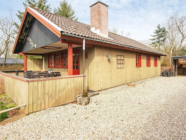 Exterior - Beautiful Holiday Home in Jutland With Terrace (Toftlund)