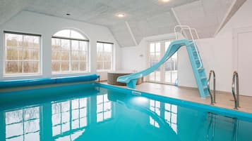 Hus | Pool | Indendørs pool, udendørs pool