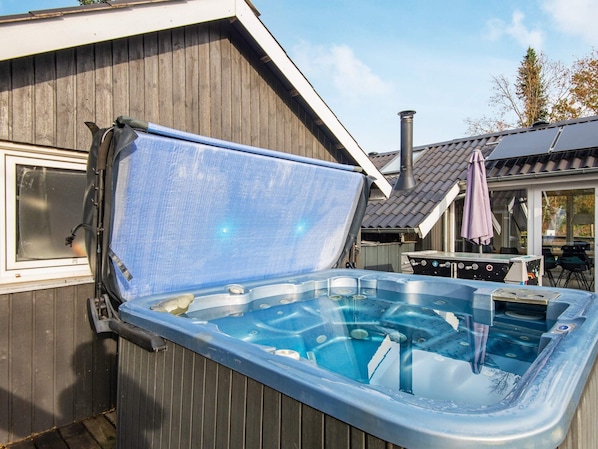 House | Spa treatment