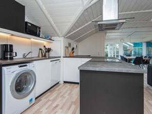House | Private kitchen | Highchair