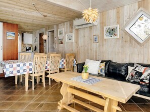 House | Dining - 9 Person Holiday Home in Lokken-by Traum (Lokken)